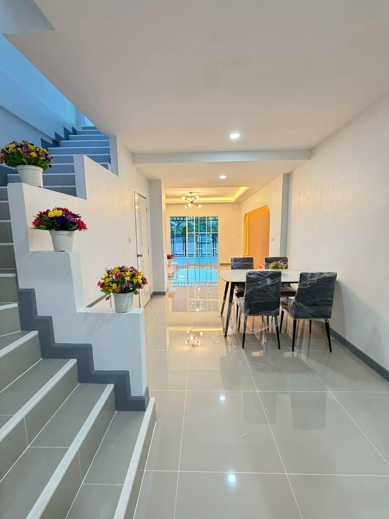 🏡 ทาวน์เฮาส์ รีโนเวทใหม่ "ซื่อตรง โคซี่ บางบัวทอง-340" | 💰 ราคา 1.69 ล้านบาท 3