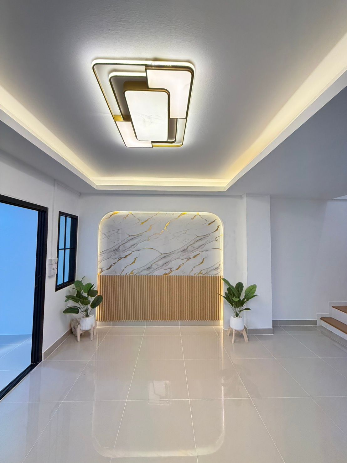🏡 ทาวน์เฮ้าส์ รีโนเวทใหม่ หมู่บ้านลานทอง ปากเกร็ด | ✨ ราคา 2.39 ล้านบาท 3