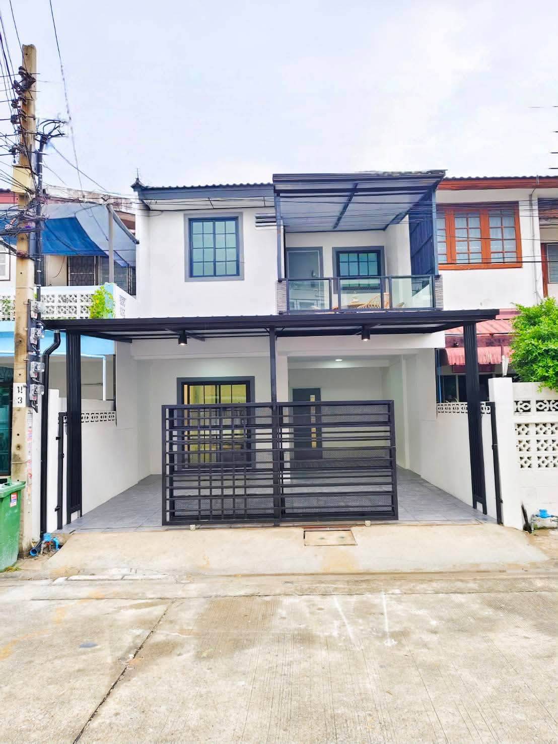 🏡 ทาวน์เฮ้าส์ รีโนเวทใหม่ "สี่ไชยทอง แจ้งวัฒนะ" 🚆ใกล้สถานีรถไฟฟ้าสายสีชมพู “สถานีเลี่ยงเมืองปากเกร็ด” | ราคา 3.99 ล้านบาท