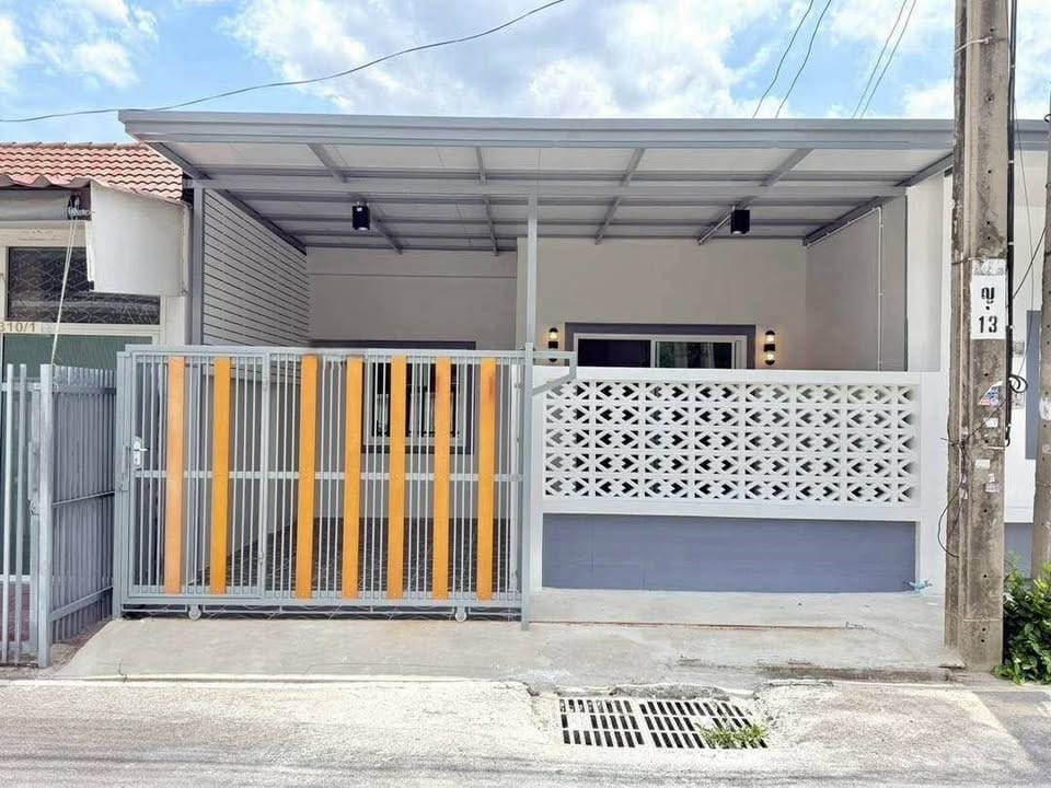 🏡 ทาวน์เฮ้าส์ ชั้นเดียว รีโนเวทใหม่ "กฤษดานคร 10" ติด ถ.รัตนาธิเบศร์ | ราคา 1.89 ล้านบาท