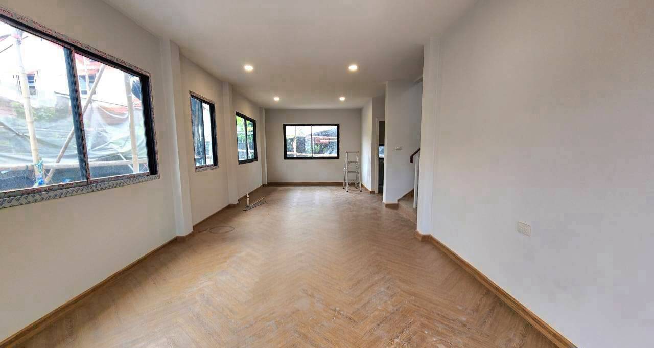 🏡 บ้านเดี่ยวหลังใหญ่ รีโนเวทใหม่ "ชลลดา บางบัวทอง" ใกล้รถไฟฟ้าและเซ็นทรัลเวสต์เกต | ราคา 6.79 ล้านบาท 4