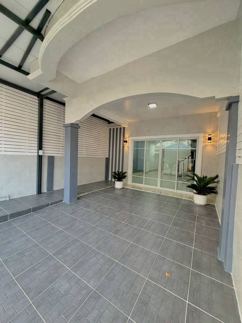 🏡 ทาวน์เฮ้าส์ 4 นอน รีโนเวทใหม่ ใกล้เซ็นทรัลเวสต์เกต "หมู่บ้านเปี่ยมสุขบางใหญ่แลนด์" | ราคา 2.29 ล้านบาท