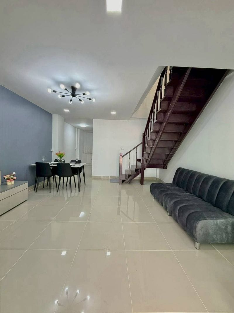 🏡 ทาวน์เฮ้าส์ 4 นอน รีโนเวทใหม่ ใกล้เซ็นทรัลเวสต์เกต "หมู่บ้านเปี่ยมสุขบางใหญ่แลนด์" | ราคา 2.29 ล้านบาท 4