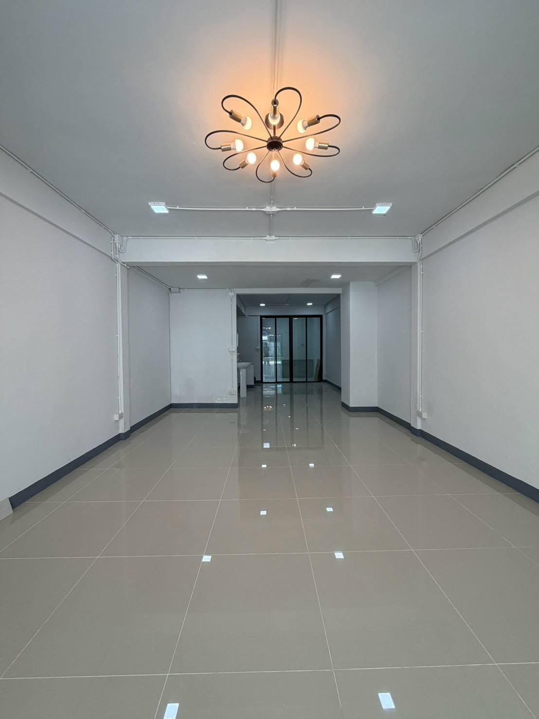 🏡 ทาวน์เฮ้าส์ 2 ชั้น รีโนเวทใหม่ ซอยทานสัมฤทธิ์ ใกล้รถไฟฟ้า 2 สาย | ราคา 2.39 ล้านบาท 3