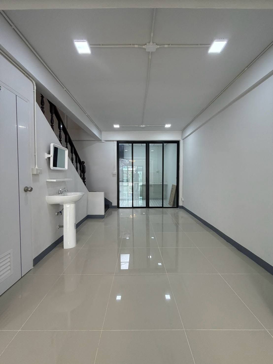 🏡 ทาวน์เฮ้าส์ 2 ชั้น รีโนเวทใหม่ ซอยทานสัมฤทธิ์ ใกล้รถไฟฟ้า 2 สาย | ราคา 2.39 ล้านบาท 5