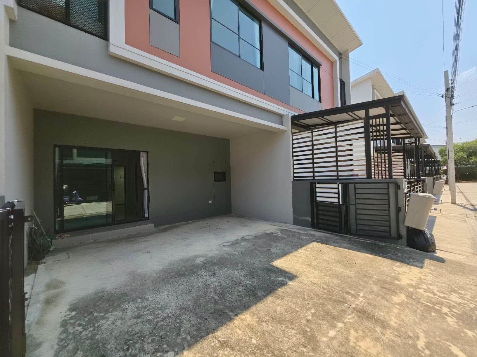 🏡 ทาวน์โฮมรีโนเวทใหม่ "สิริเพลส บางใหญ่" 4 นอน พร้อมอยู่ | ราคา 2.49 ล้านบาท 2