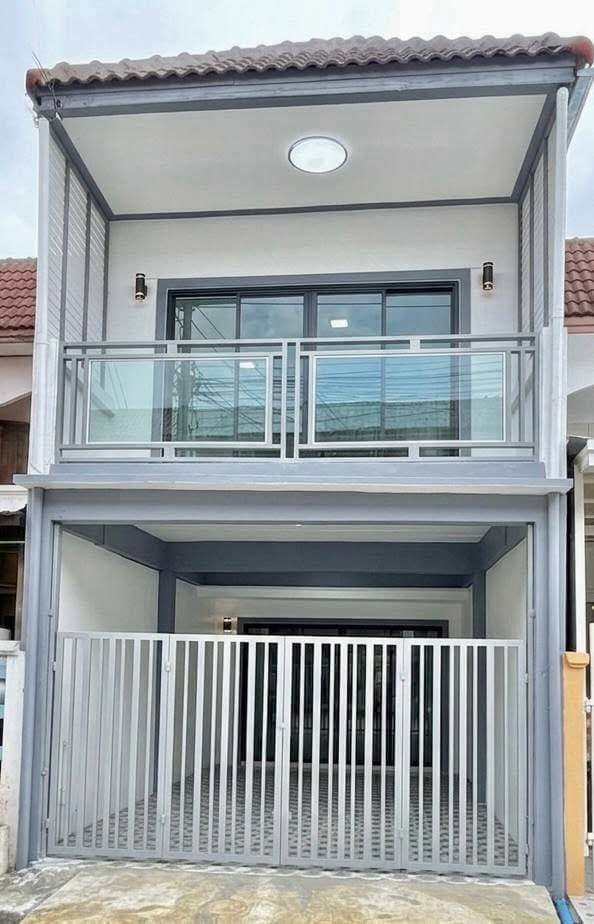 🏠 ทาวน์เฮ้าส์ รีโนเวทใหม่ "หมู่บ้านอัญชลี" ใกล้กองสลากสนามบินน้ำ | ราคา 2.49 ล้านบาท