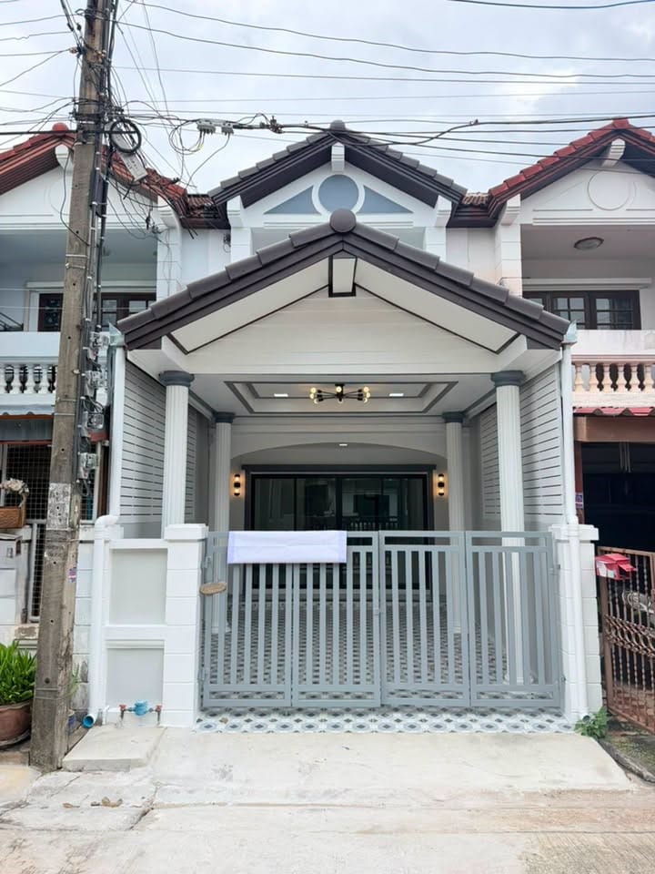 🏠 ทาวน์เฮ้าส์ 3 นอน รีโนเวทใหม่ "หมู่บ้านริเวอร์โฮม" ใกล้รถไฟฟ้าสายสีชมพู | ราคา 2.49 ล้านบาท