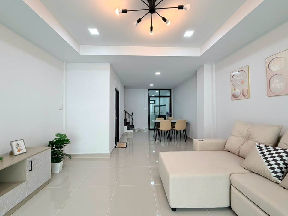 🏠 ทาวน์เฮ้าส์ 3 นอน รีโนเวทใหม่ "หมู่บ้านริเวอร์โฮม" ใกล้รถไฟฟ้าสายสีชมพู | ราคา  2.49 ล้านบาท 5