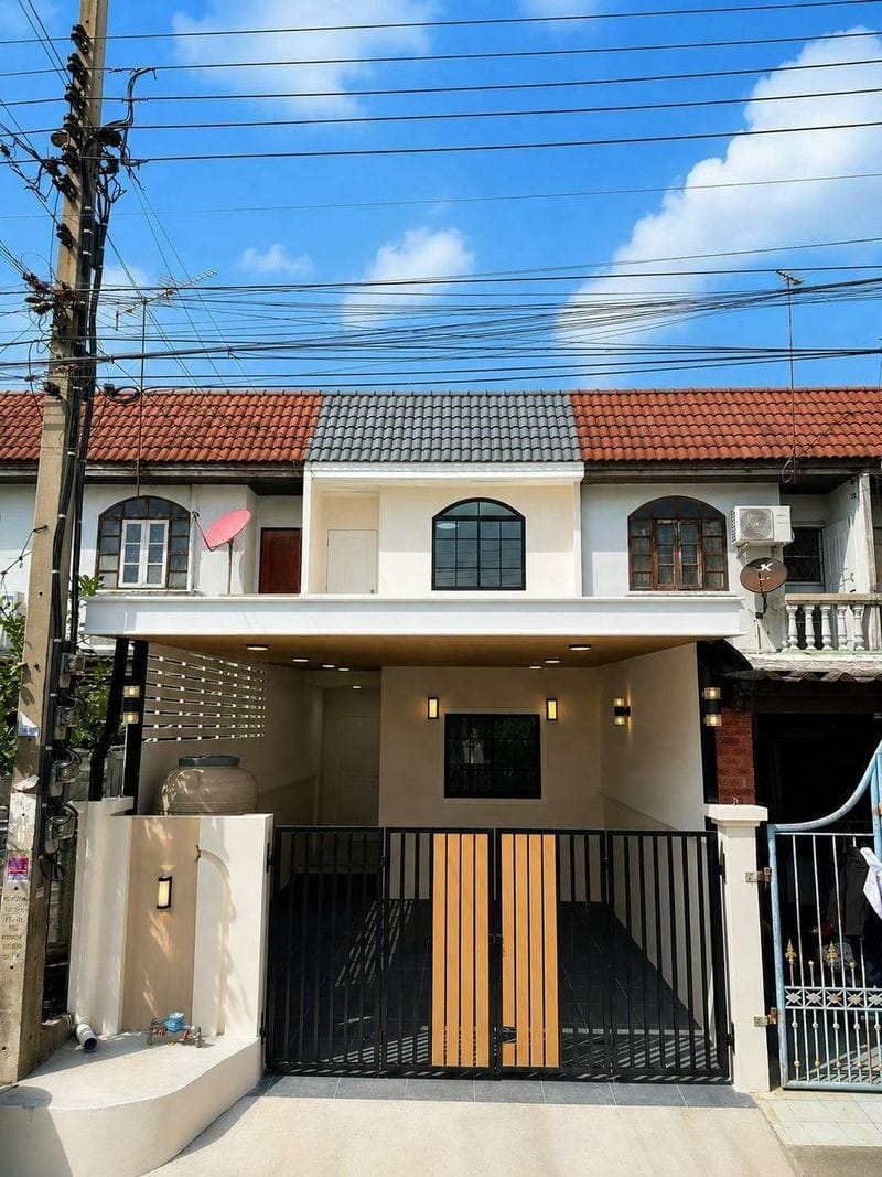 🏠 ทาวน์เฮ้าส์ รีโนเวทใหม่ "บัวทอง 2" ติด MRT คลองบางไผ่ | ราคา 2.09 ล้านบาท