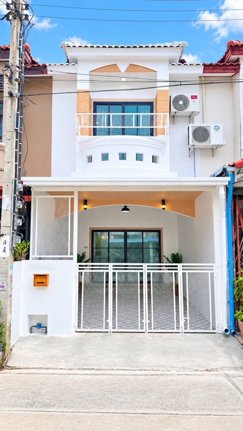 🏠 ทาวน์เฮ้าส์รีโนเวทใหม่ "มบ.ปิยวรารมย์ เฟส 1" ใกล้ตลาดอิคิว | ราคา 1.59 ล้านบาท