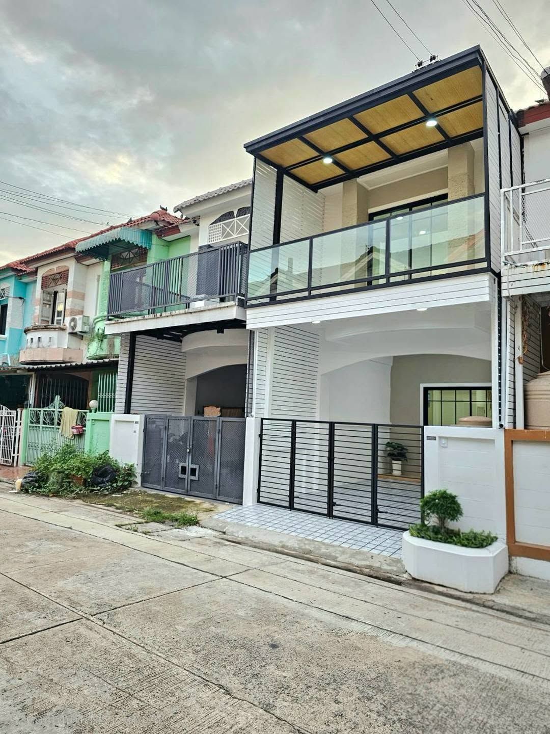 🏡 ทาวน์เฮ้าส์รีโนเวทใหม่ "ม.ปิยวรารมย์ เฟส 3" พร้อมอยู่ | ราคา 1.59 ล้านบาท 3