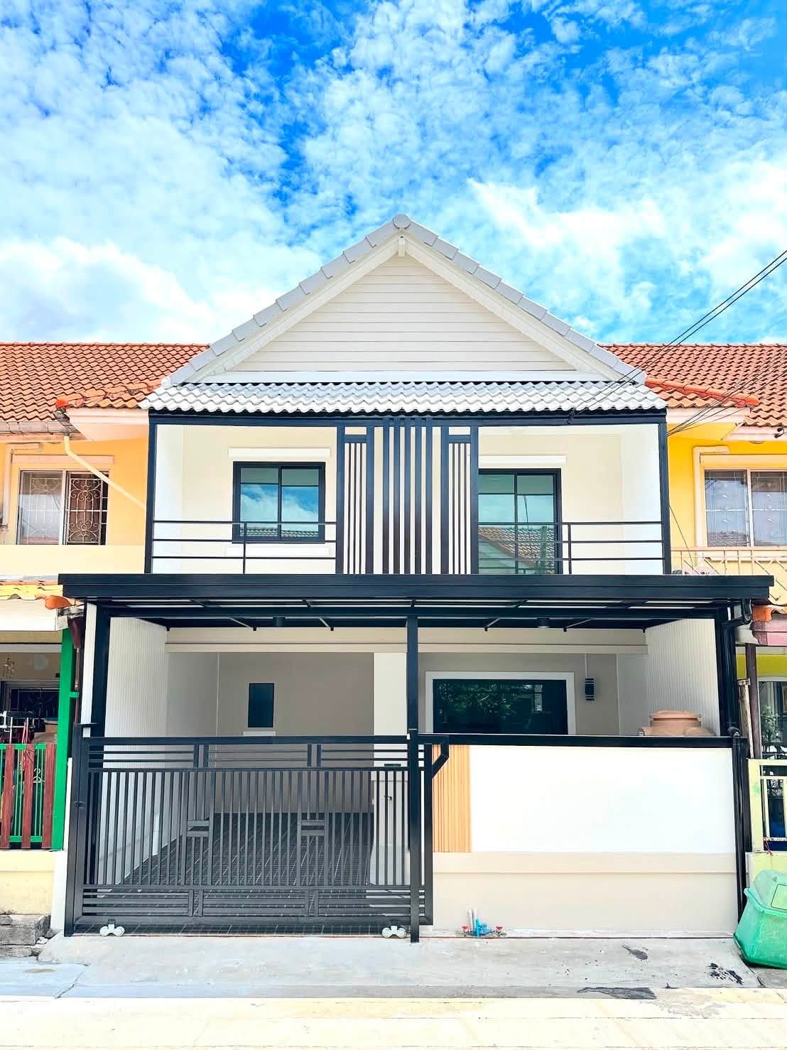 🏠ทาวน์เฮ้าส์รีโนเวทใหม่ "พฤกษา 33"  ใกล้ MRT คลองบางไผ่ | ราคา 1.99 ล้านบาท