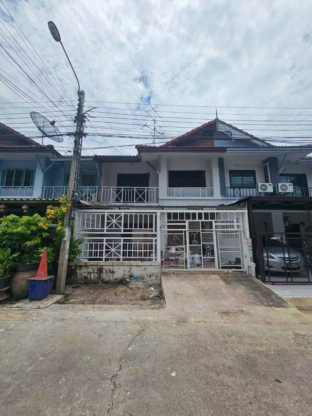 🏡ทาวน์เฮ้าส์ 2 ชั้น รีโนเวทใหม่ "มบ.พฤกษา 3" | ราคา 1.89 ล้านบาท