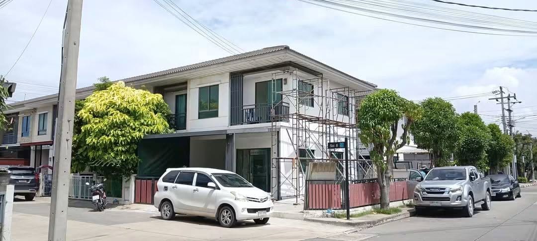 🏠 บ้านหลังมุม รีโนเวทใหม่ "โมดิ วิลล่า บางบัวทอง" 4 ห้องนอน ต้นโครงการ ใกล้สวน | ราคา 3.45 ล้านบาท