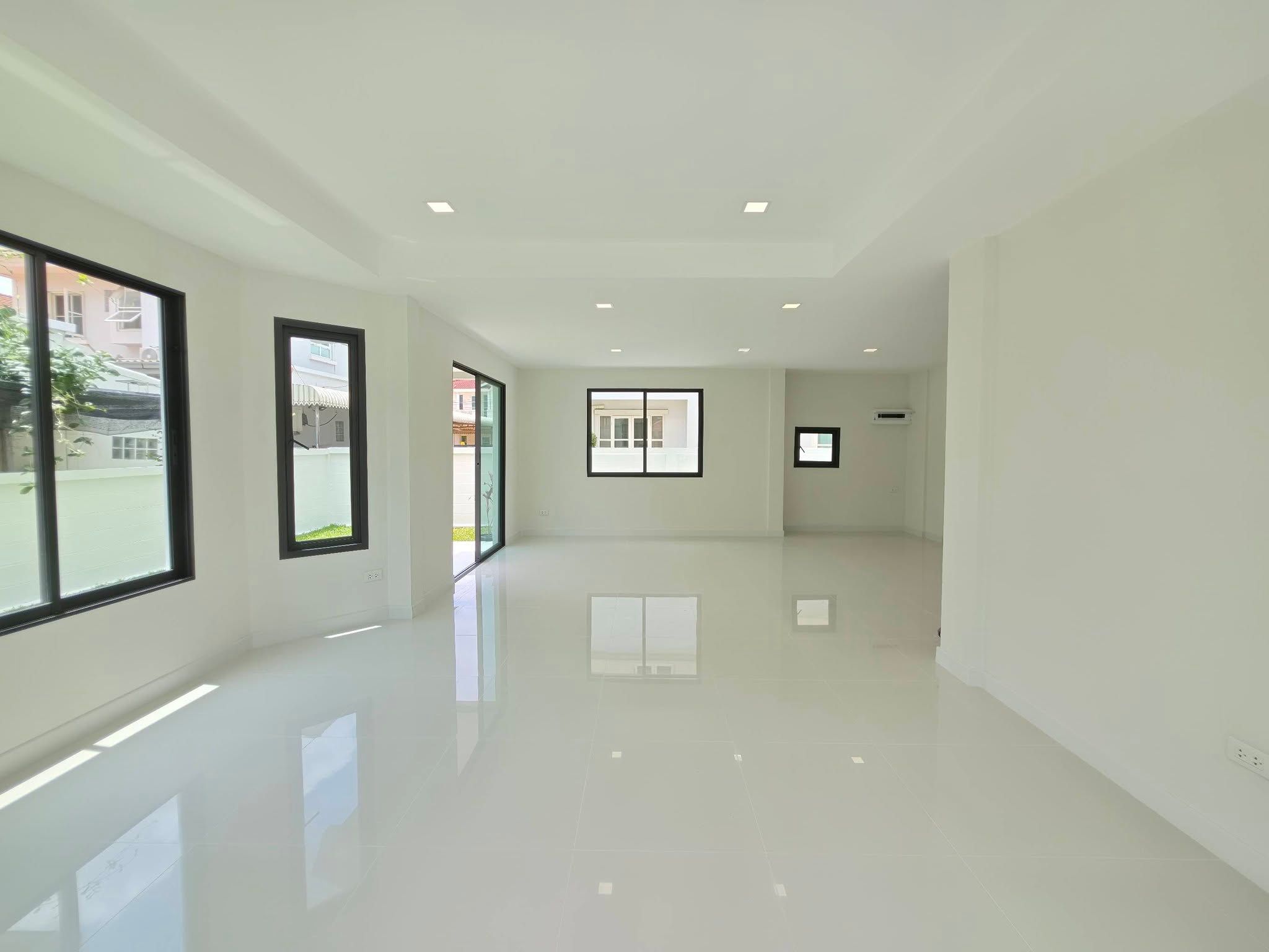 🏡บ้านเดี่ยว รีโนเวทใหม่ หลังใหญ่พื้นที่เยอะ "ชัยพฤกษ์ บางบัวทอง" | ราคา 6.29 ล้านบาท