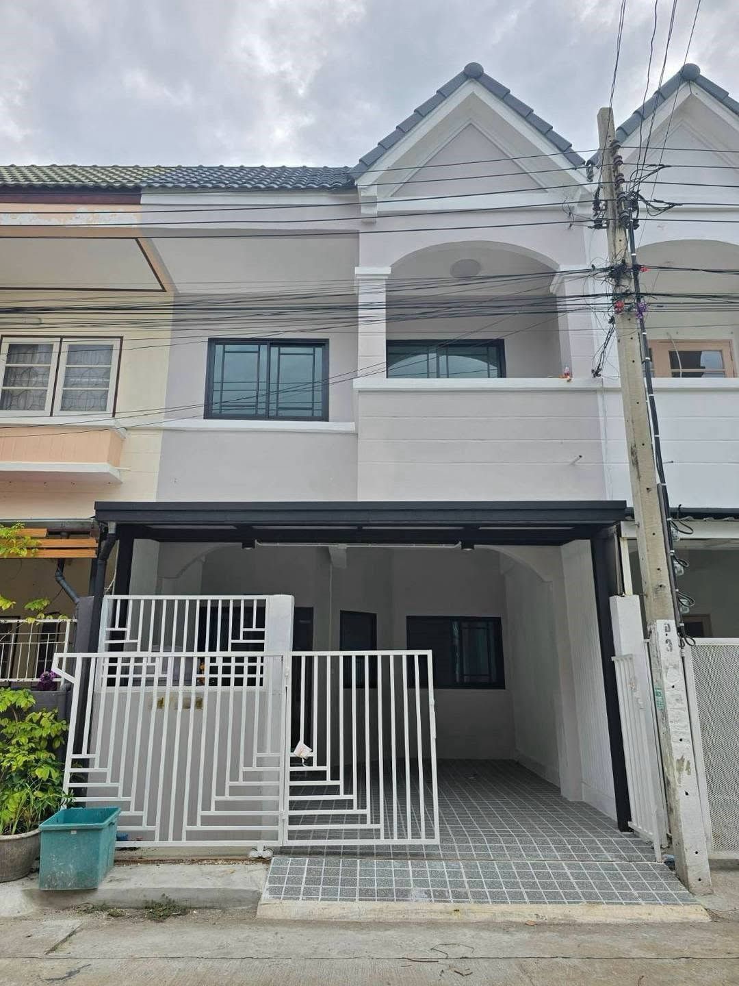 🏠 ทาวน์เฮ้าส์ 2 ชั้น รีโนเวทใหม่ "หมู่บ้านบัวทองธานี" | ราคา 1.99 ล้านบาท