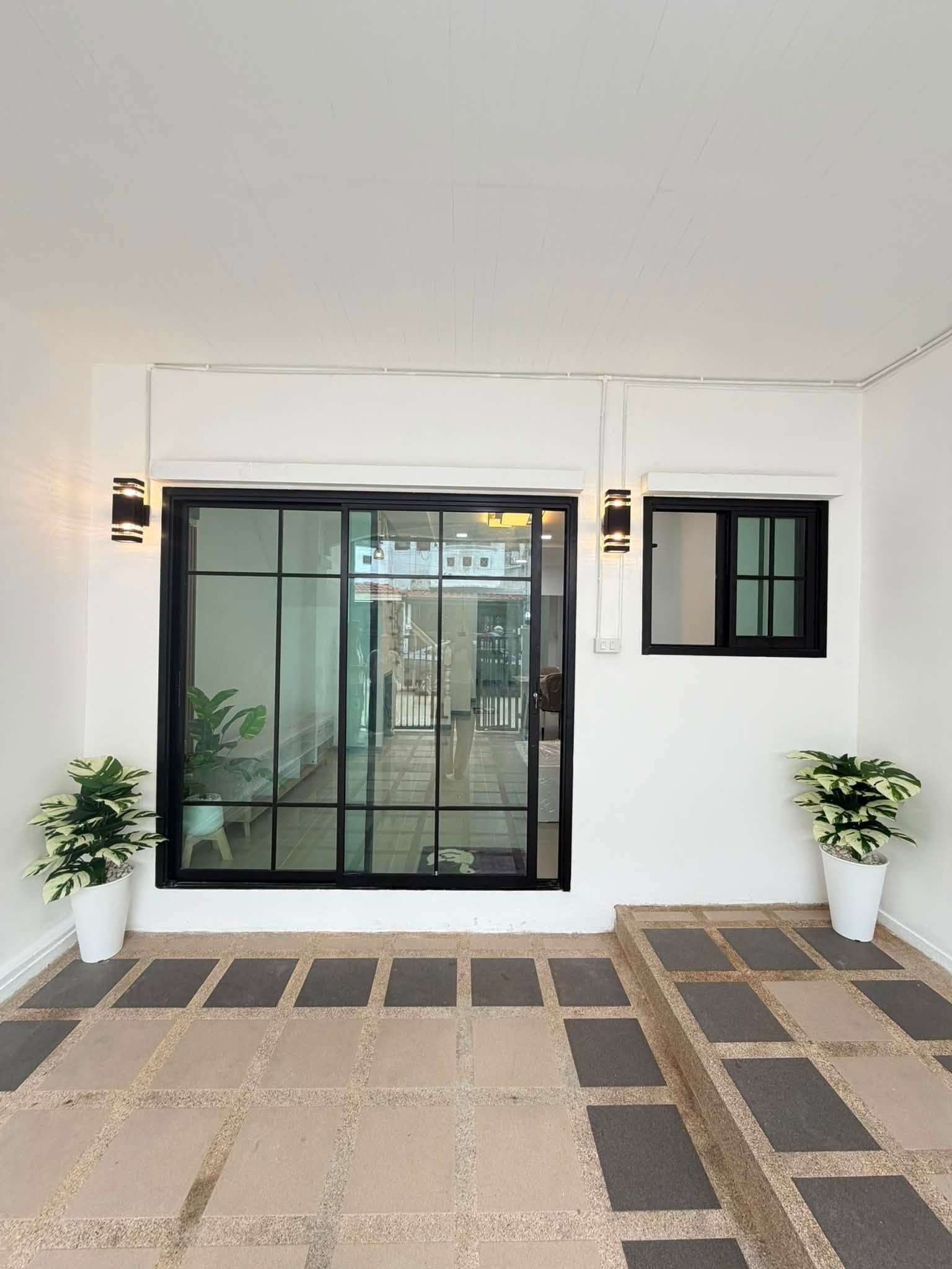 🏡 ทาวน์เฮ้าส์ รีโนเวทสวย พร้อมอยู่ "หมู่บ้านศิริวรรณ บางบัวทอง"  | ราคา 1.69 ล้านบาท 3