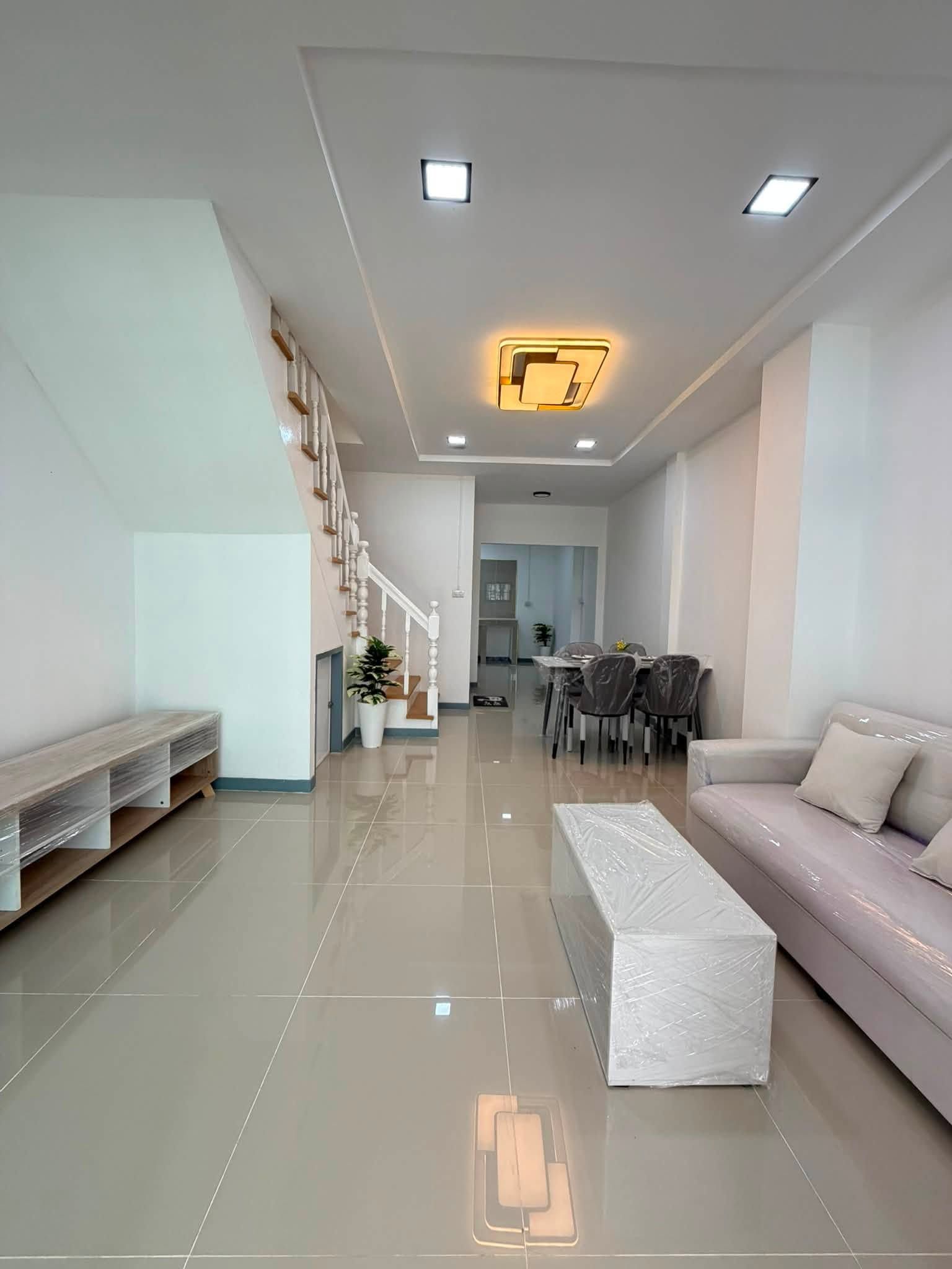 🏡 ทาวน์เฮ้าส์ รีโนเวทสวย พร้อมอยู่ "หมู่บ้านศิริวรรณ บางบัวทอง"  | ราคา 1.69 ล้านบาท 5