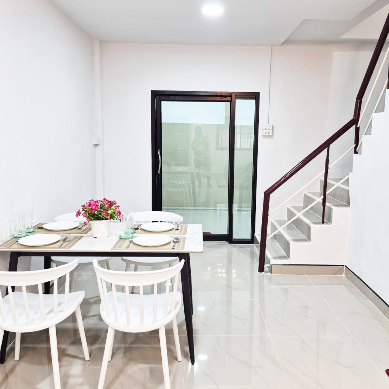 🏡 ทาวน์เฮ้าส์ รีโนเวทใหม่ พร้อมเฟอร์นิเจอร์ครบครัน "หมู่บ้านพิมลราช 2" | ราคา 1.49 ล้านบาท 3