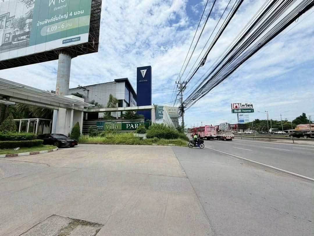 🏡  บ้านแฝดรีโนเวทใหม่ "เพอร์เฟคพาร์คบางบัวทอง" ติดถนนใหญ่ | ราคา 3.99 ล้านบาท 2