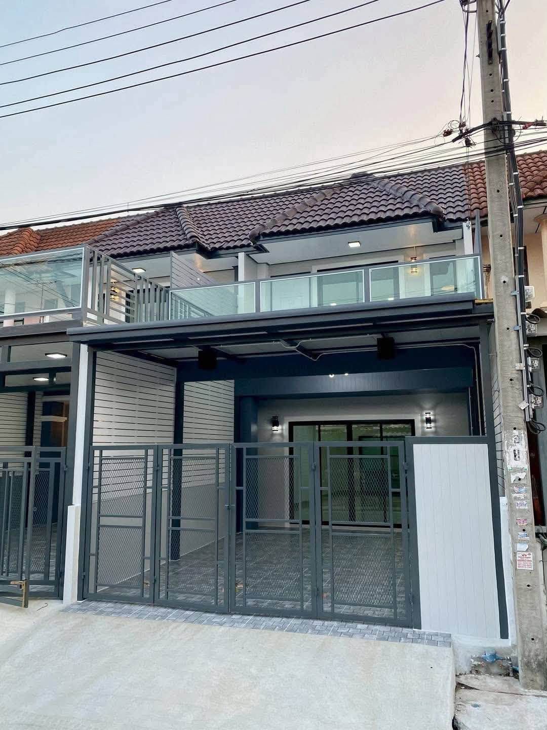 🏡 ทาวน์เฮ้าส์ 2 ชั้น รีโนเวทใหม่ "บัวทอง 4" ทำเลดี ใกล้เซ็นทรัลเวสเกต| ราคา 1.69 ล้านบาท
