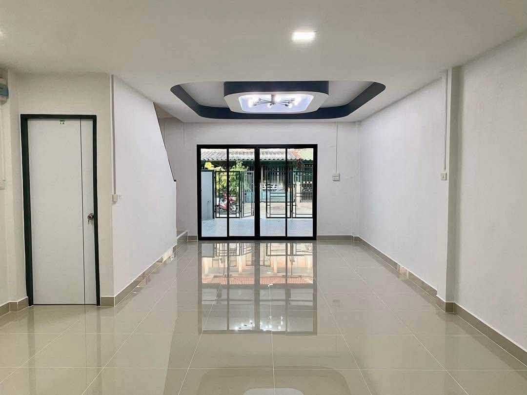🏡 ทาวน์เฮ้าส์ 2 ชั้น รีโนเวทใหม่ "บัวทอง 4" ทำเลดี ใกล้เซ็นทรัลเวสเกต| ราคา 1.69 ล้านบาท 5