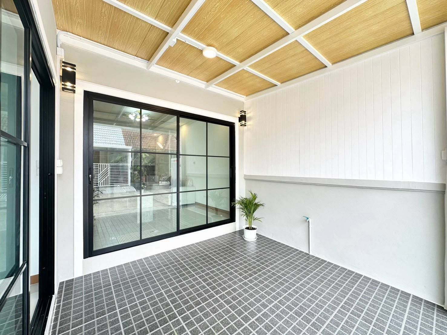 🏡 ทาวน์เฮ้าส์รีโนเวทใหม่ "หมู่บ้านบัวทอง 4" พร้อมอยู่ แถมเฟอร์นิเจอร์ครบชุด! | ราคา 1.35 ล้านบาท 4