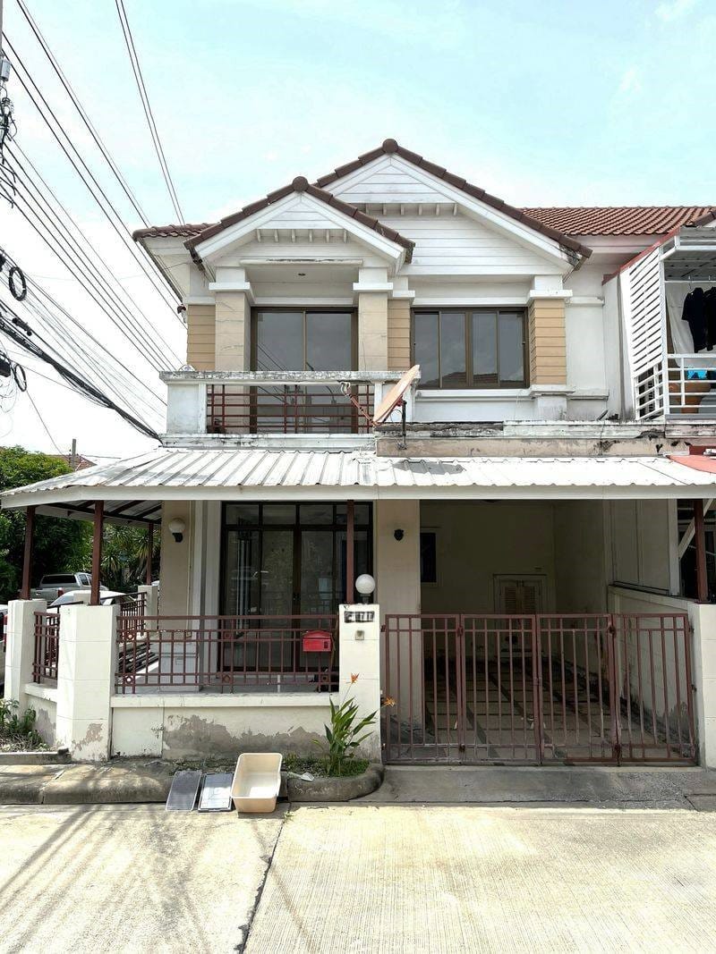 🏠 ทาวน์เฮ้าส์รีโนเวทใหม่ 4 นอน ใกล้รถไฟฟ้าสายสีม่วง "หมู่บ้านทิพย์พิมาน บางใหญ่" | ราคา 2.89 ล้านบาท