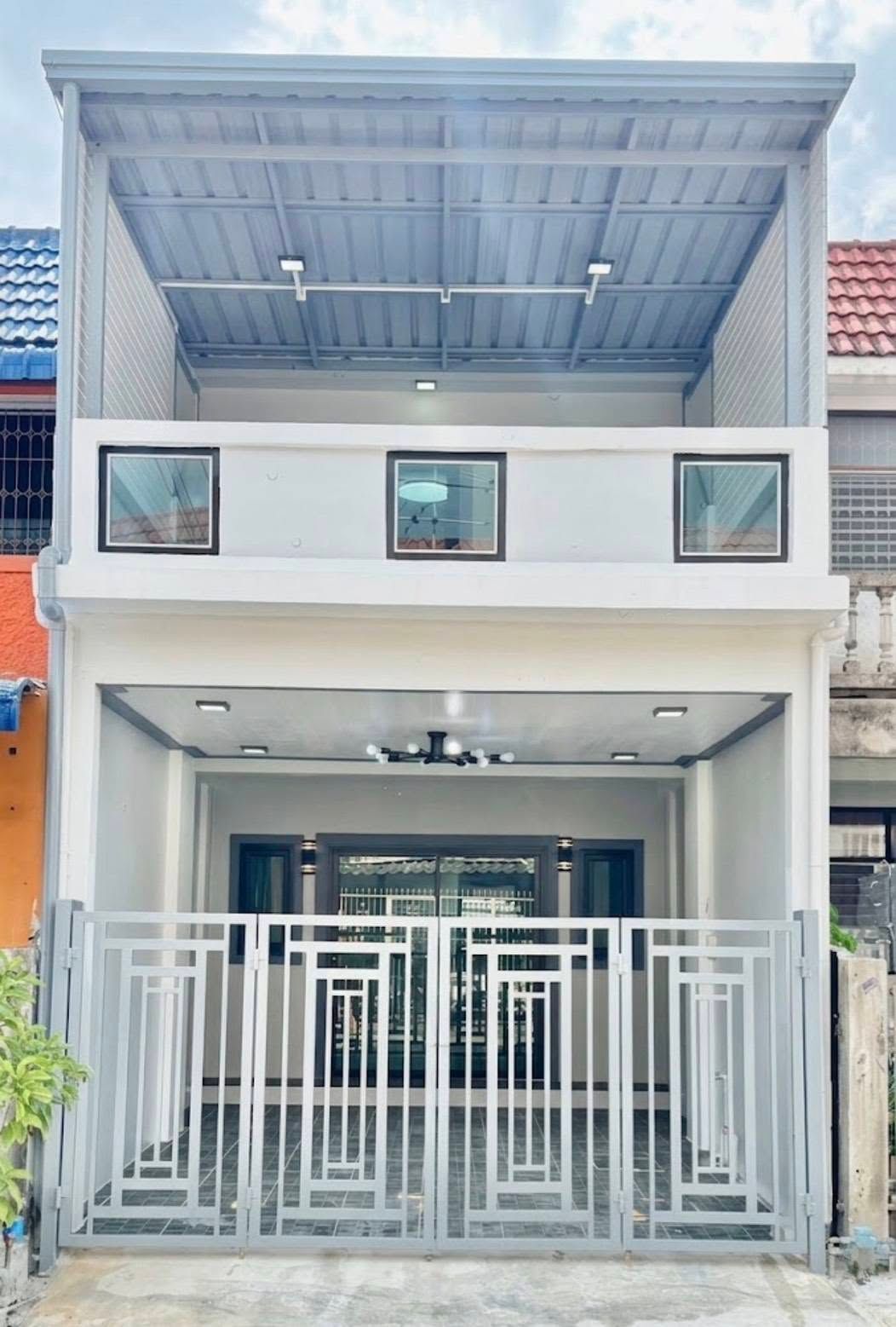 🏠 ทาวน์เฮ้าส์ทำเลดี รีโนเวทใหม่ "หมู่บ้านพระปิ่น 3" ใกล้เซ็นทรัลเวสต์เกต | ราคา 2.39 ล้านบาท