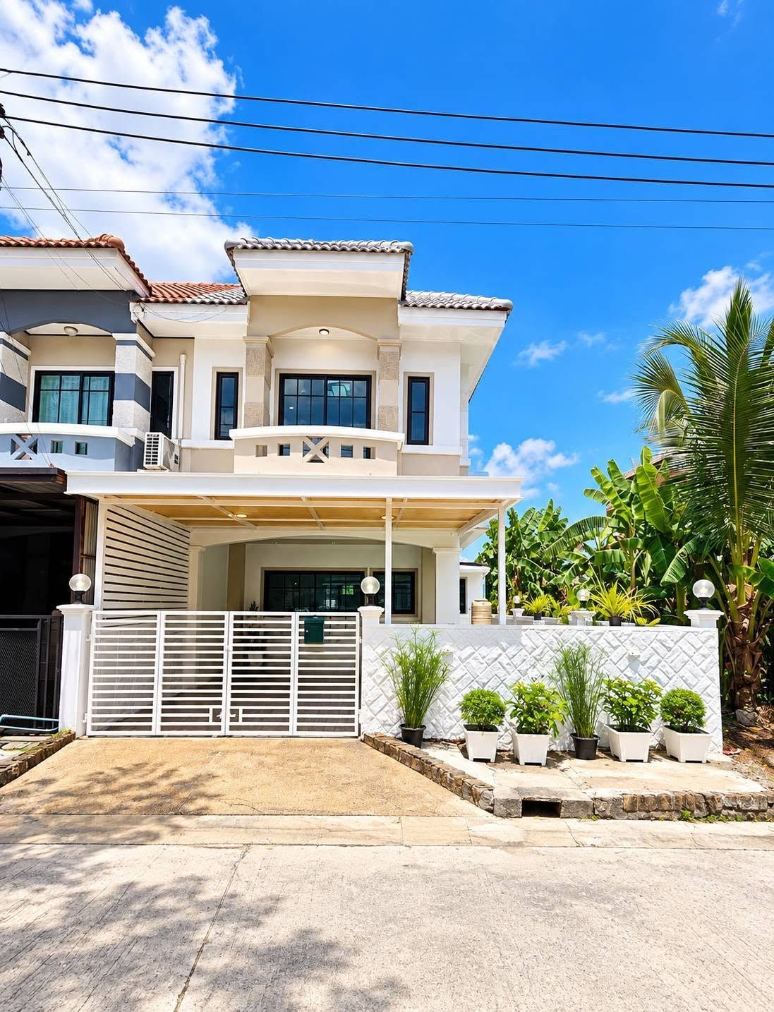 🏡 บ้านแฝด ห้องมุม 4 นอน "หมู่บ้านนิวเวิลด์วิลล์" ทำเลดี พร้อมอยู่ ของแถมจัดเต็ม | ราคา 2.69 ล้านบาท