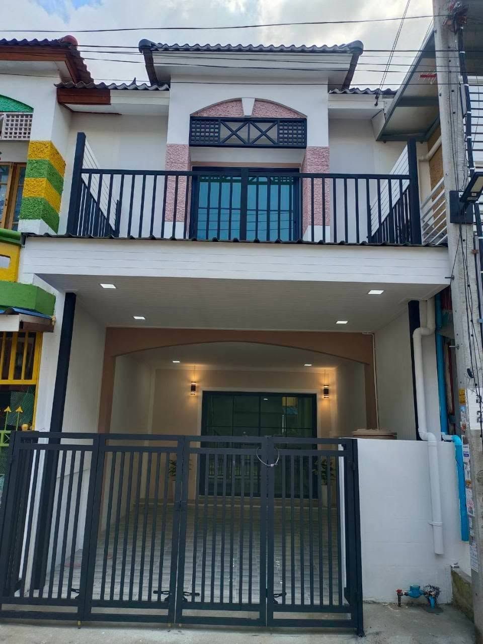 🏡 ทาวน์เฮ้าส์ รีโนเวทใหม่ ทำเลดี "หมู่บ้านนันทิชา 4" ใกล้การไฟฟ้าไทรน้อย | ราคา 1.49 ล้านบาท