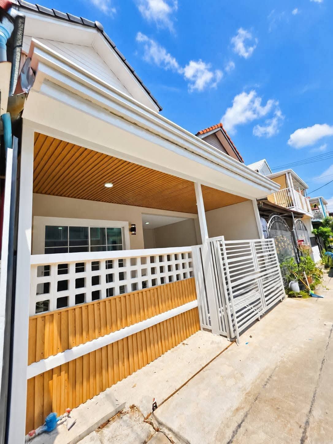 🏡 ทาวน์เฮ้าส์รีโนเวทใหม่ "หมู่บ้านบัวทอง 4" ซอยบ้านกล้วย-ไทรน้อย | ราคา 1.79 ล้านบาท 2