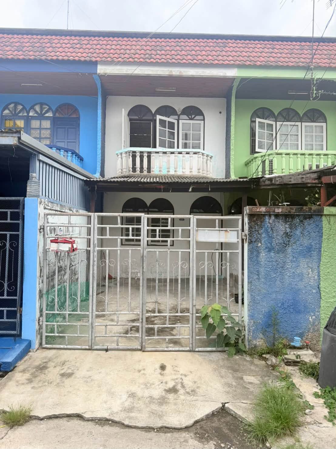 🏡 ทาวน์เฮ้าส์ รีโนเวทใหม่ ตรงข้ามกองสลากสนามบินน้ำ "หมู่บ้าน นนทบุรี 44" | ราคา 2.59 ล้านบาท