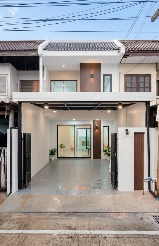 ✨ ทาวน์เฮ้าส์รีโนเวทสวย พร้อมอยู่ "หมู่บ้านรัตนาธิเบศร์ " ใกล้เซ็นทรัลเวสต์เกต | ราคา 1.89 ล้านบาท