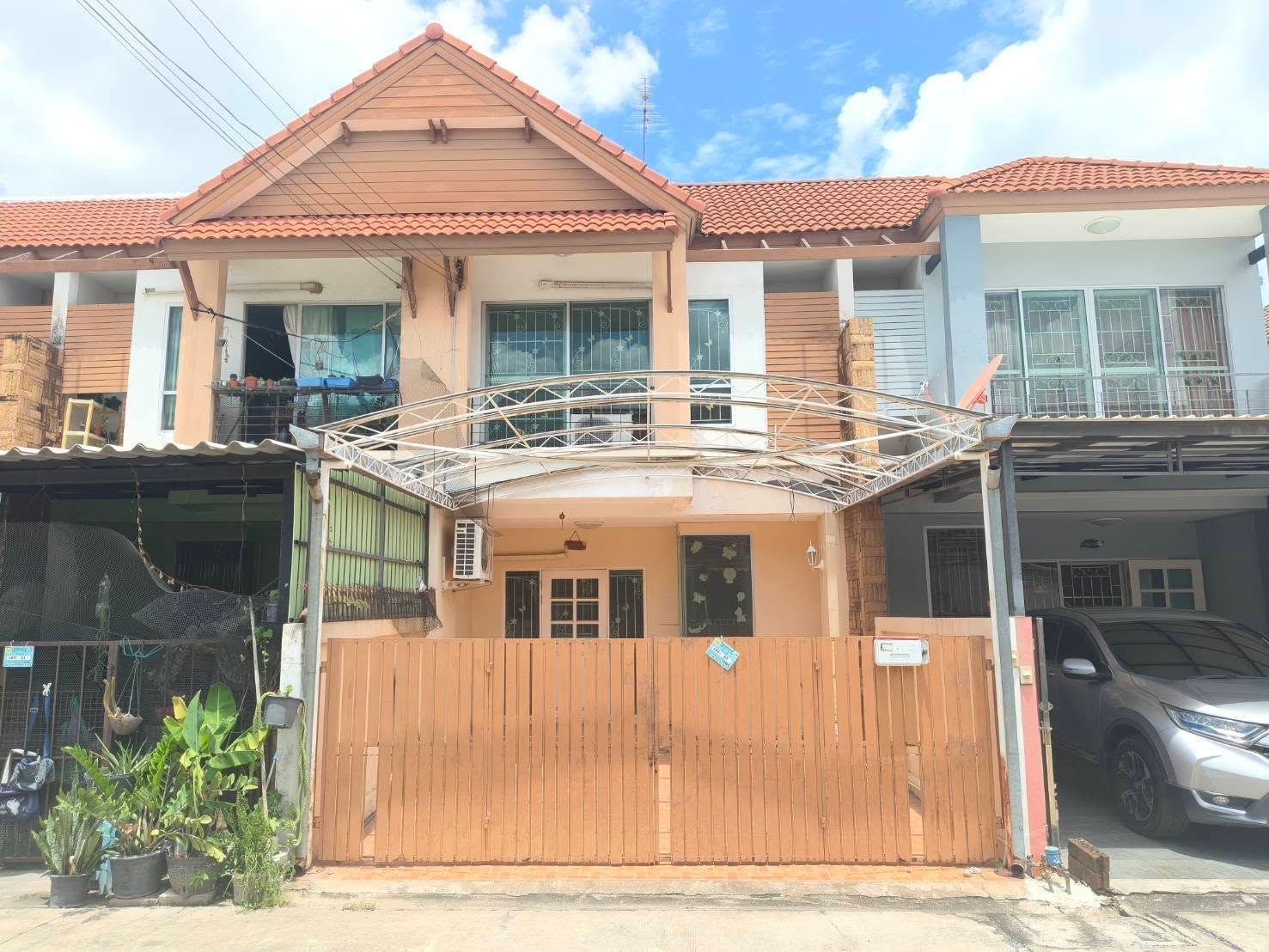 🏡 ทาวน์เฮ้าส์ รีโนเวทใหม่ ทำเลดี "หมู่บ้านไพร์มเพลส1" ซอยจันทร์ทองเอี่ยม | ราคา 2.19 ล้านบาท