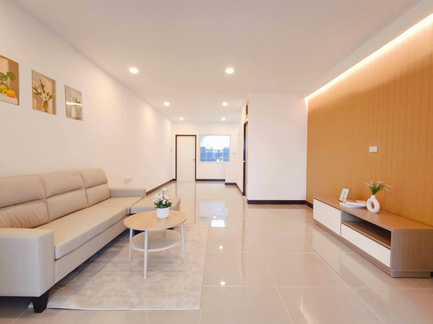 🏡 ทาวน์เฮ้าส์ รีโนเวทใหม่ ถนนเมน "หมู่บ้านมนวดีexclusive" ซอยบ้านกล้วย | ราคา 1.85 ล้านบาท 3
