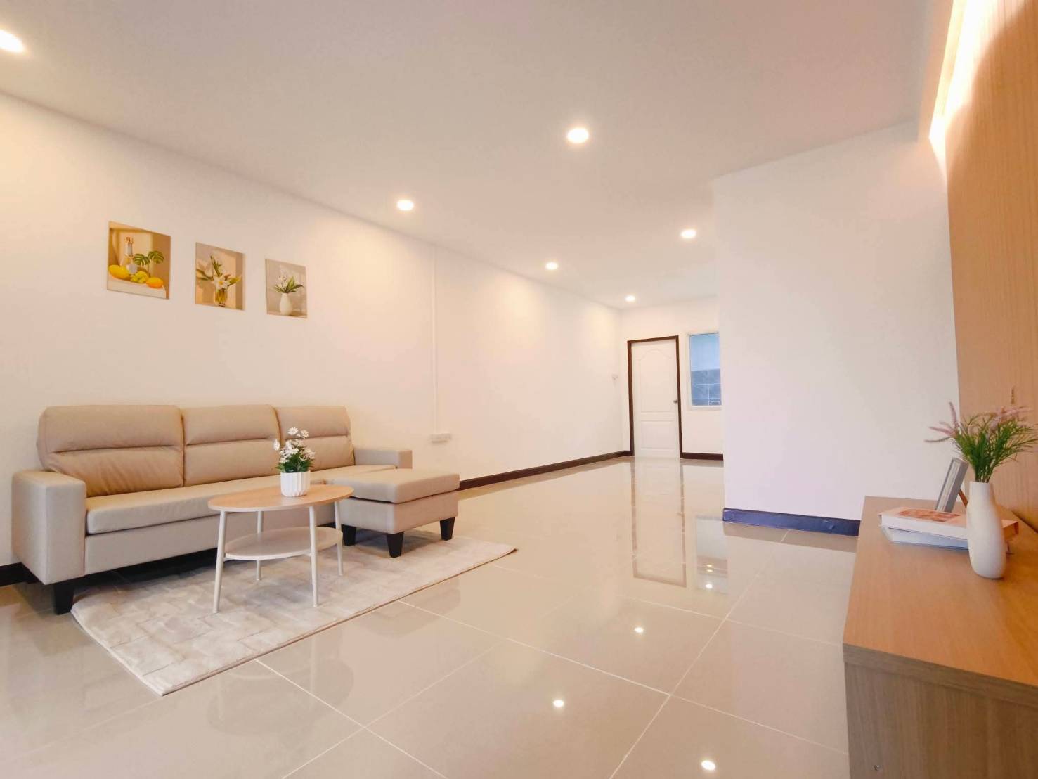 🏡 ทาวน์เฮ้าส์ รีโนเวทใหม่ ถนนเมน "หมู่บ้านมนวดีexclusive" ซอยบ้านกล้วย | ราคา 1.85 ล้านบาท 4