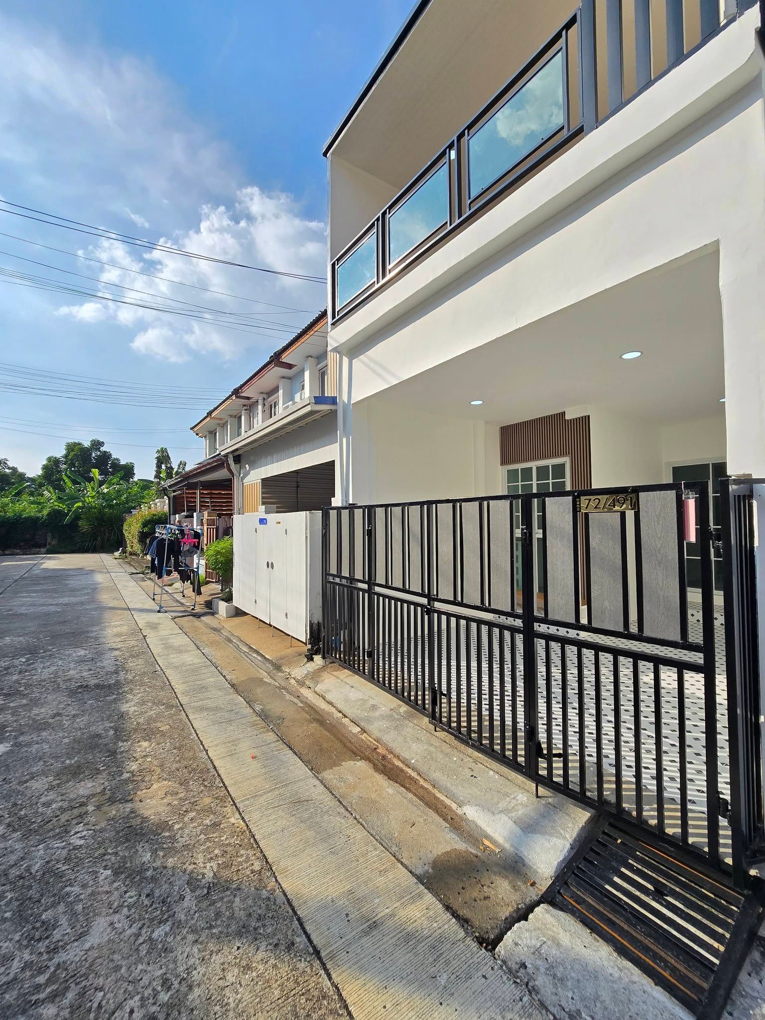 🏡ทาวน์เฮ้าส์ รีโนเวทใหม่ "นนท์ทิวาการ์เด้น" ปากเกร็ด ใกล้เมืองทองธานี | ราคา 2.39 ล้านบาท