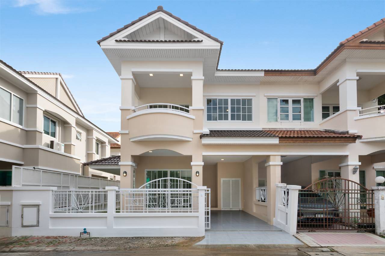 🏡 บ้านแฝด 2 ชั้น รีโนเวทใหม่ "รติรมย์พาร์ค ราชพฤกษ์-กาญจนาภิเษก" สวย พร้อมอยู่ | ราคา 4.19 ล้านบาท