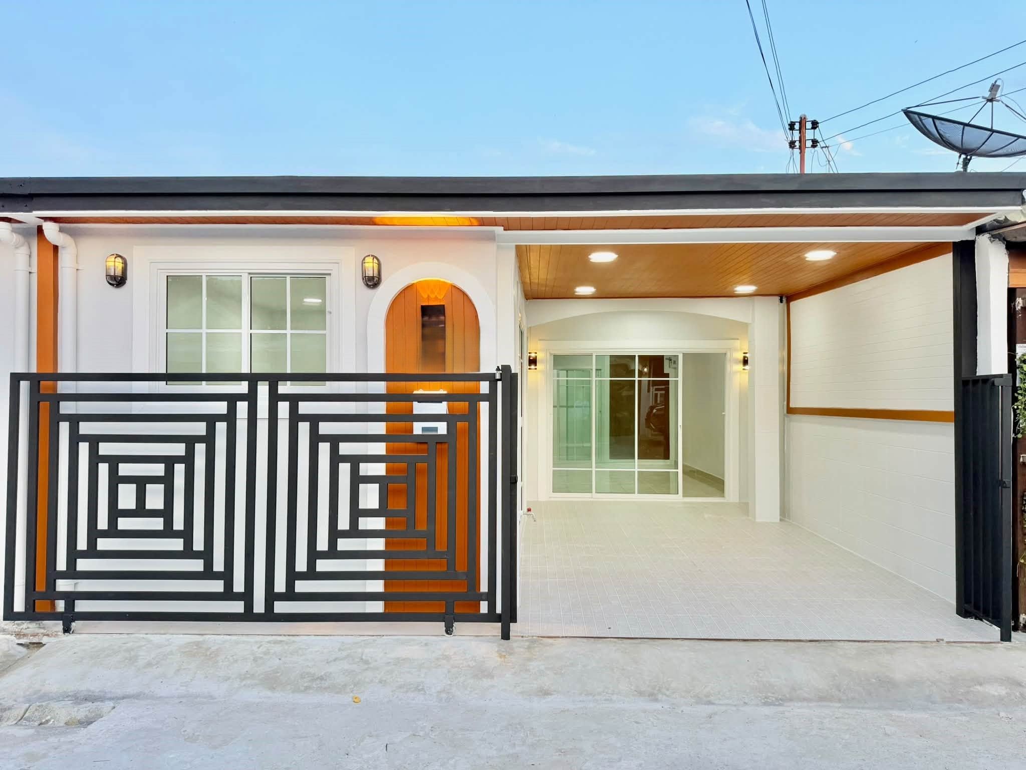 🏡 ทาวน์เฮ้าส์ รีโนเวทสวย "ตะวันงาม" ซอยกันตนา บางใหญ่ | ราคา 1.39 ล้านบาท