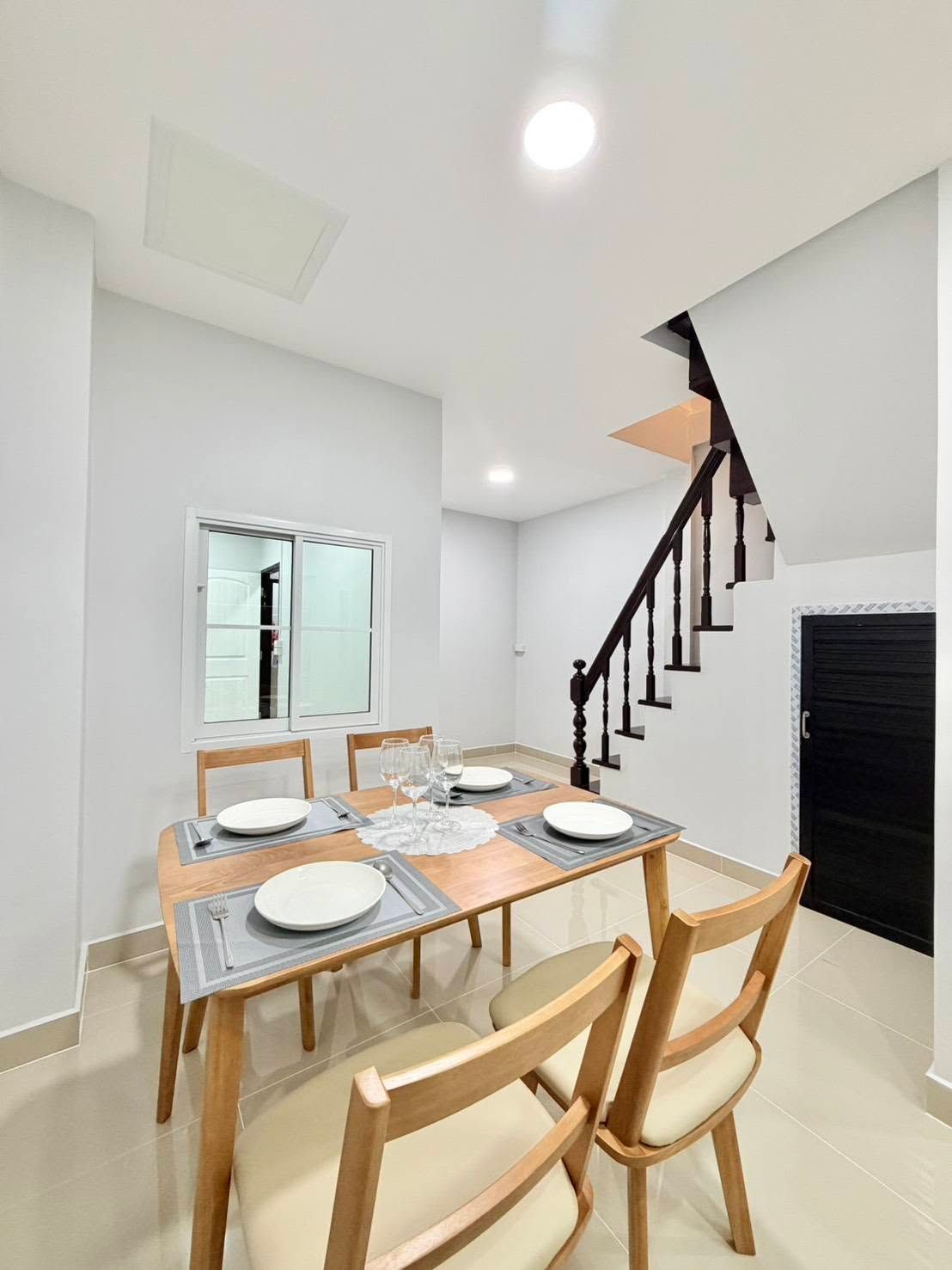 🏡 ทาวน์เฮาส์ ทำเลดี รีโนเวทใหม่ ใกล้เซ็นทรัลเวสต์เกต 500 ม. "จิตตกาญจน์" | ราคา 1.99 ล้านบาท 5