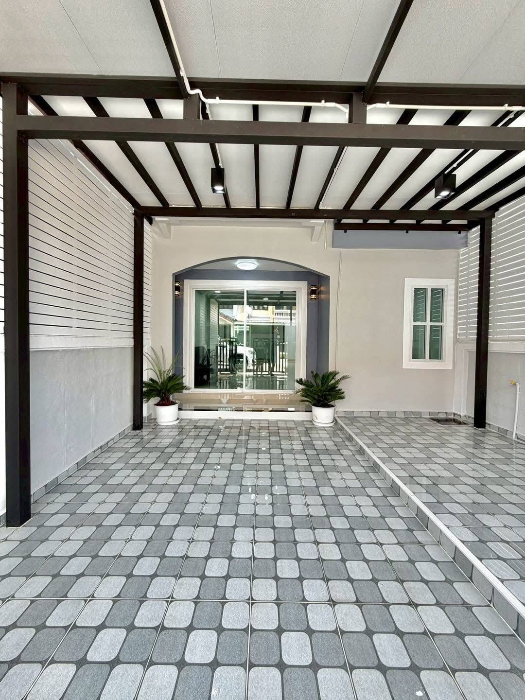 🏡 ทาวน์เฮ้าส์ รีโนเวทใหม่ ใกล้รถไฟฟ้า "บัวทอง 2" | ราคา 2.39 ล้านบาท 3