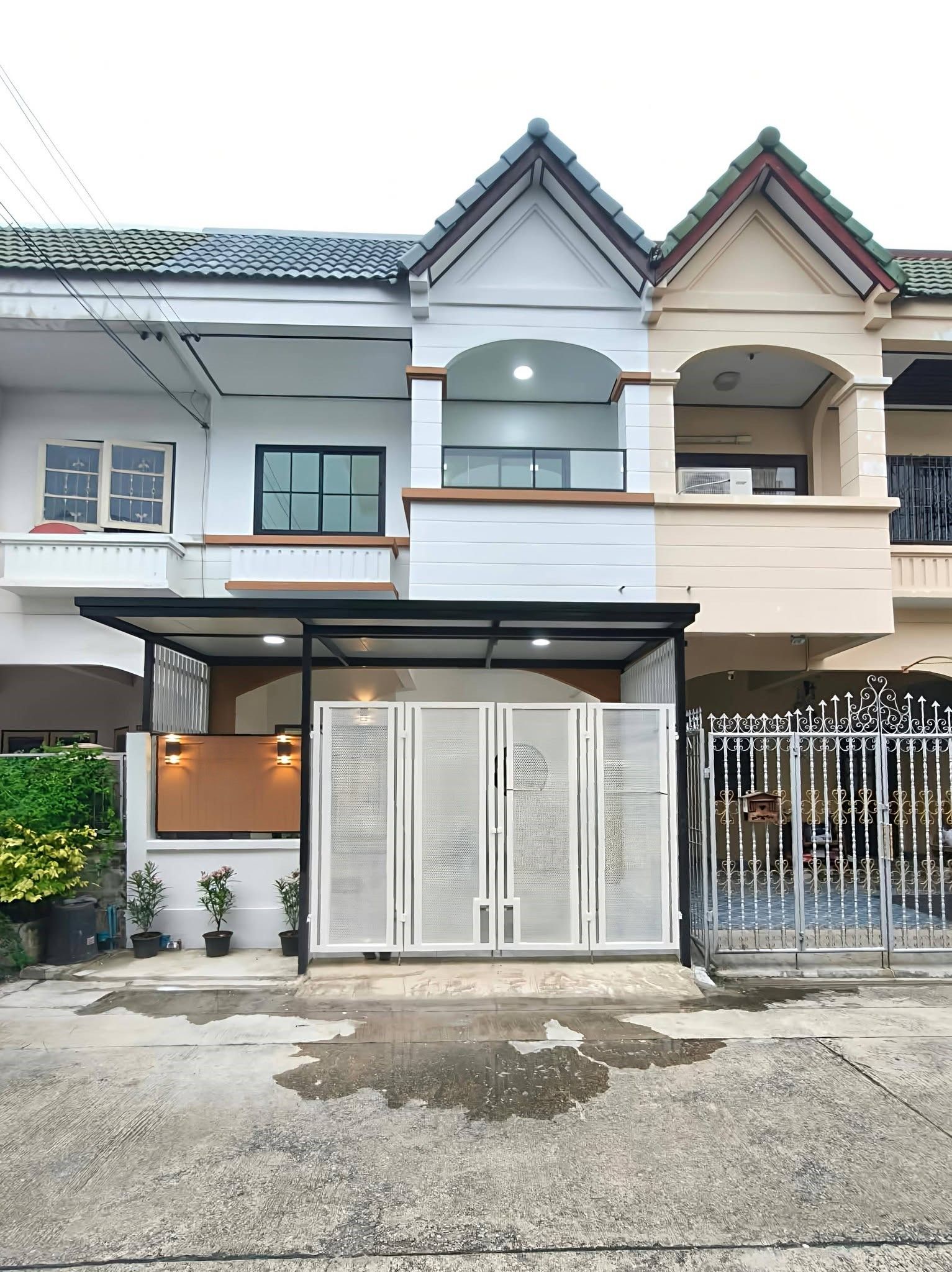 🏡 ทาวน์เฮ้าส์ รีโนเวทใหม่ พร้อมเฟอร์ฯ "บัวทองธานี"ตรงข้ามตลาดสมบัติบุรี | ราคา 2.09 ล้านบาท