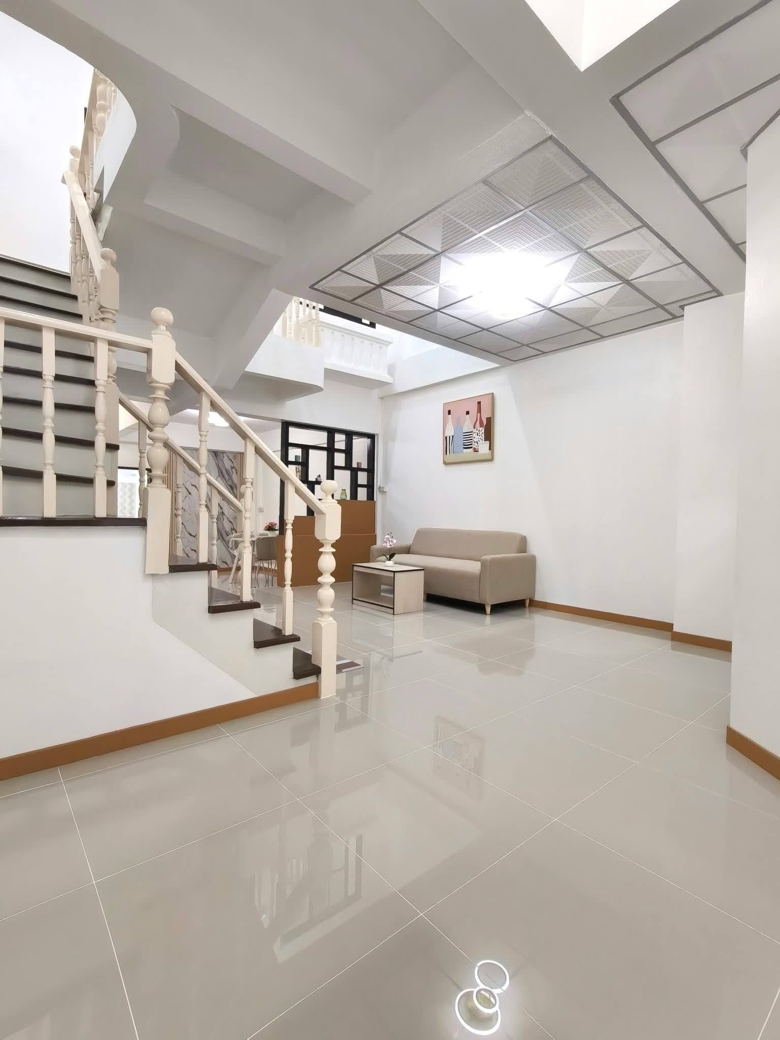 🏡 ทาวน์เฮ้าส์ รีโนเวทใหม่ พร้อมเฟอร์ฯ "บัวทองธานี"ตรงข้ามตลาดสมบัติบุรี | ราคา 2.09 ล้านบาท 5