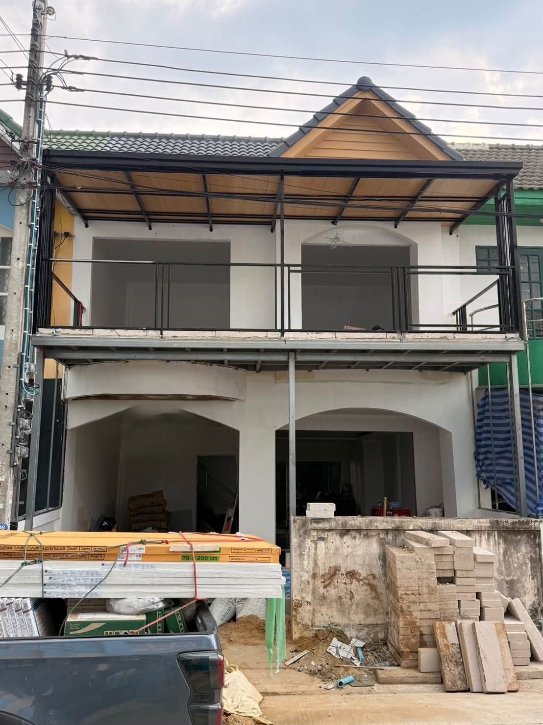 🏘️ทาวน์เฮ้าส์ 4 นอน รีโนเวทใหม่ ใกล้คลังสินค้า 7-11 "สุชา" บางบัวทอง  | ราคา 2.59 ล้านบาท