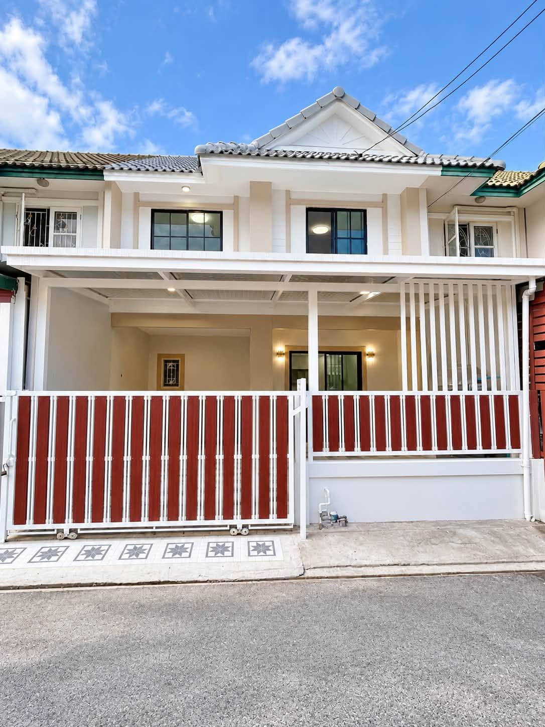 🏡ทาวน์เฮ้าส์ รีโนเวทใหม่ "พฤกษา 30/1" บางบัวทอง ใกล้ MRT คลองบางไผ่ | ราคา 1.85 ล้านบาท