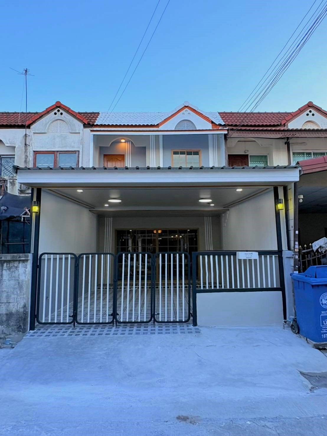 🏡 ทาวน์เฮ้าส์ รีโนเวท สวยสไตล์มินิมอล "บุษกรรัตติยา" บางบัวทอง ใกล้ราชพฤกษ์ | ราคา 1.89 ล้านบาท