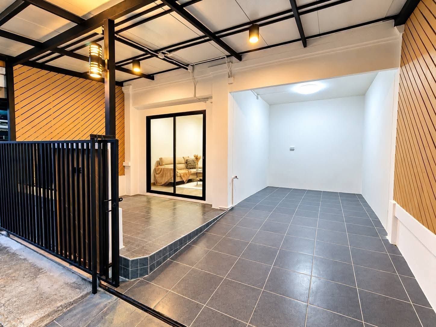 🏡 ทาวน์เฮ้าส์ รีโนเวทใหม่ "พฤกษา 33" ซอยวัดลาดปลาดุก | ราคา 1.79 ล้าน พร้อมโปรแถมทองคำ 1 บาท