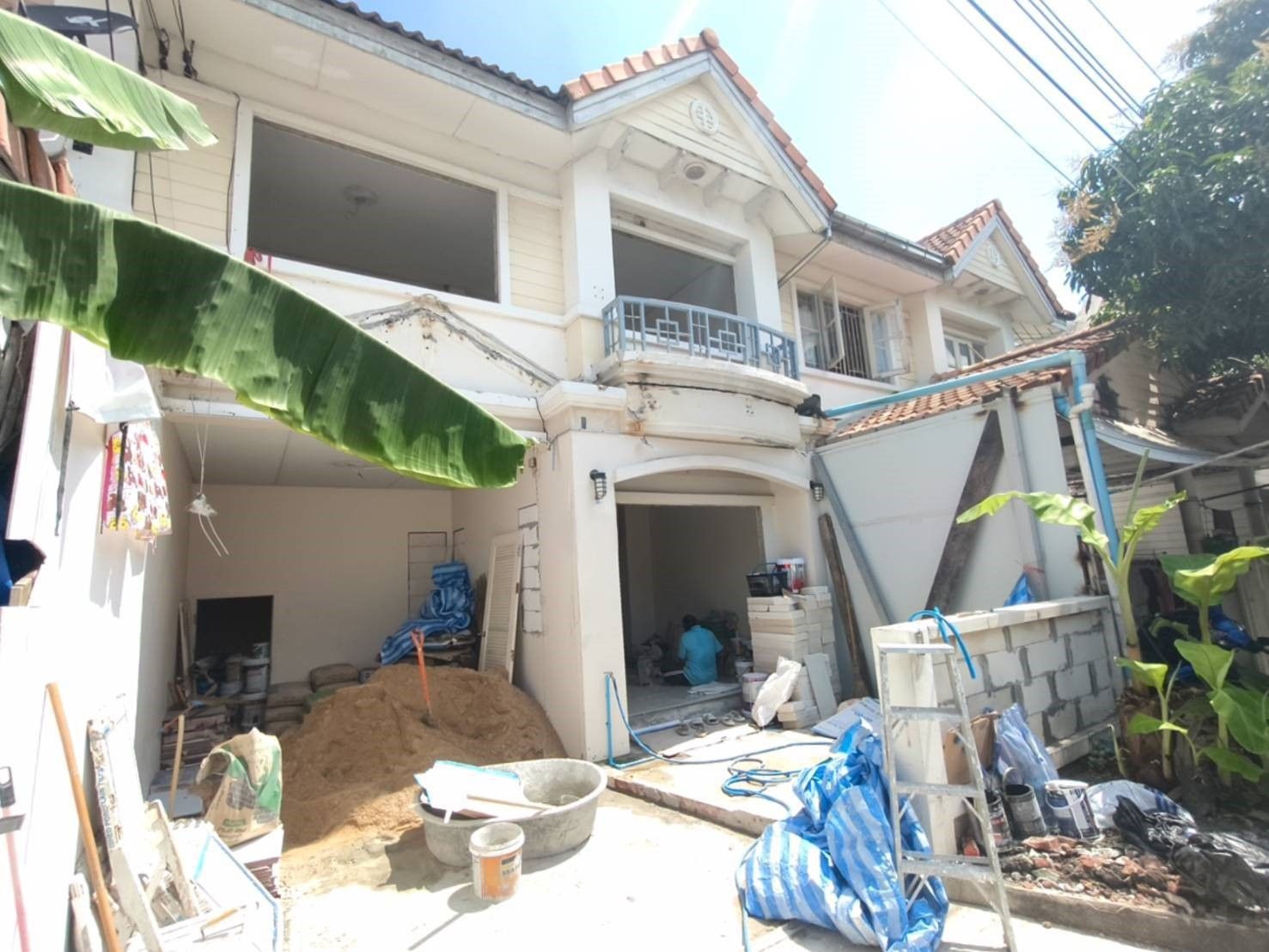 🏡 ทาวน์เฮ้าส์ รีโนเวทใหม่ ถนนเมน "เปี่ยมสุข รัตนาธิเบศร์ 34" | ราคา 2.99 ล้านบาท